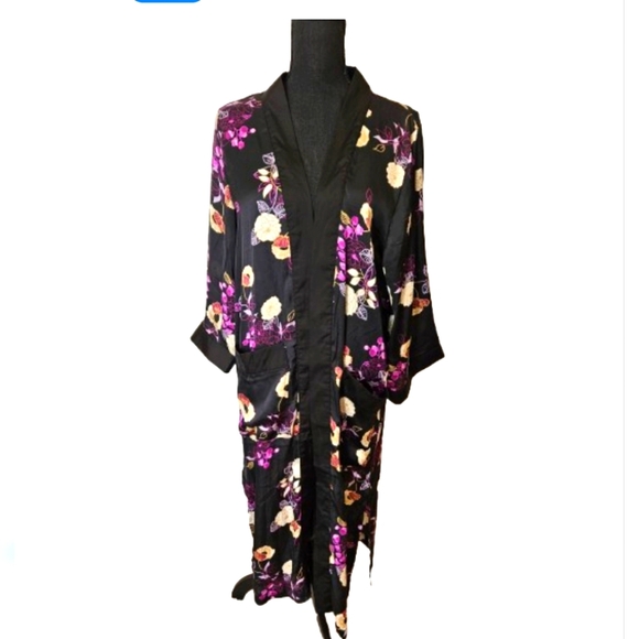 DJ & JuJu Other - DJ & Juju Black Pink Floral Kimono Sleepwear Feminine Flowy Oversized Kimono SzM